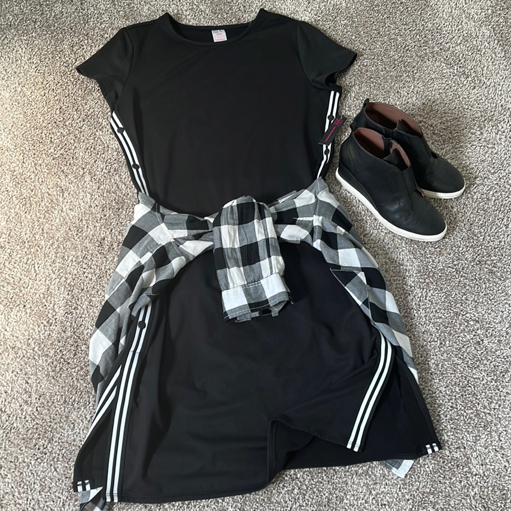 NWT! No Boundaries Racer Stripe BLK/White Faux Snap Midi Dress Size XL